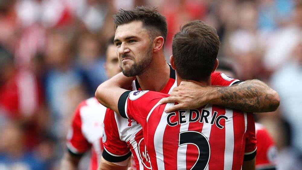  利物浦绝地反击成功，补时逆转埃弗顿保不败  