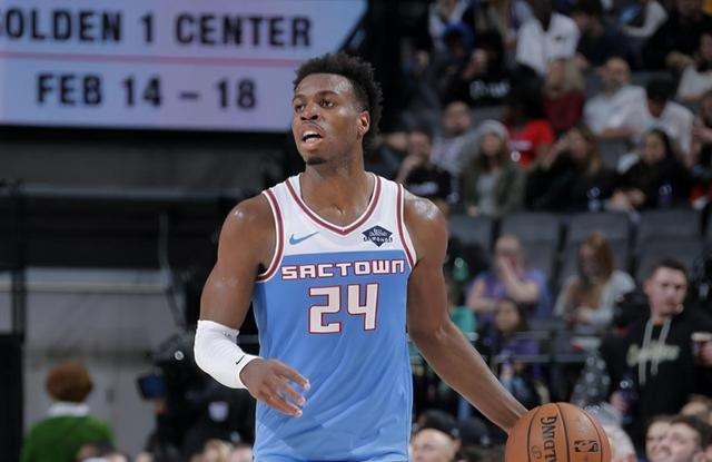  希尔德神准三分助国王击败马刺取得赛季首次连胜